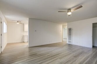 1105 E 3rd Ave in Escondido, CA - Building Photo - Building Photo