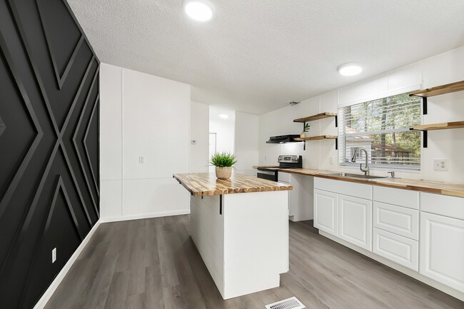 property at 36375 Longleaf Dr