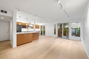 2121 Laguna St in San Francisco, CA - Building Photo