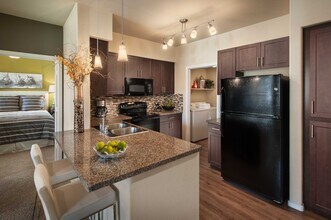 Highland Groves at Morrison Ranch Apartments in Gilbert, AZ - Foto de edificio - Building Photo
