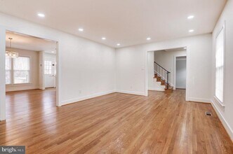 9704 Hall Rd in Potomac, MD - Building Photo - Building Photo