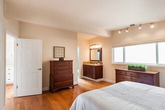 117 21st Pl in Manhattan Beach, CA - Building Photo - Building Photo