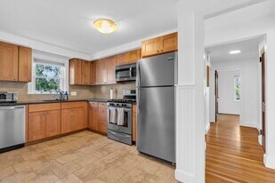 903 Adams St, Unit 1 in Boston, MA - Building Photo