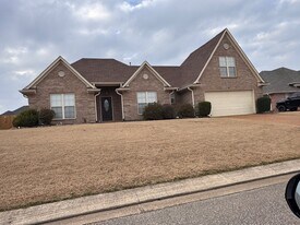 31 Farestone Cv in Jackson, TN - Building Photo