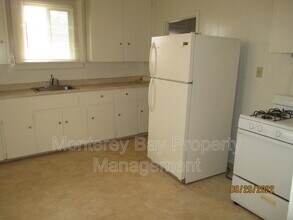 391 Prescott Ave in Monterey, CA - Building Photo - Building Photo