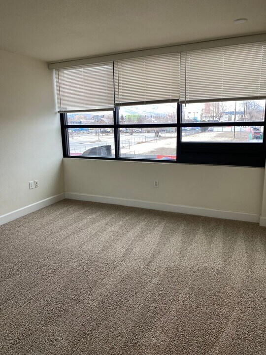 450 N Arlington Ave in Reno, NV - Foto de edificio