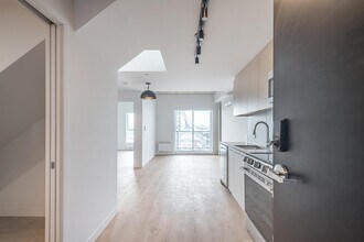 5630 Rue de Marseille in Montréal, QC - Building Photo - Building Photo