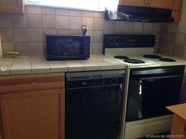 1150 Collins Ave-Unit -201 in Miami Beach, FL - Building Photo