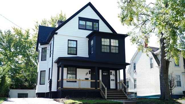 25 Roosevelt St in Hartford, CT - Building Photo - Building Photo