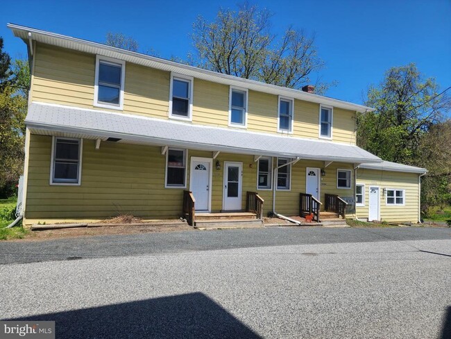 property at 1009 Main St
