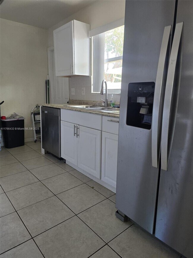 5308 NE 2nd Terrace in Fort Lauderdale, FL - Building Photo - Building Photo