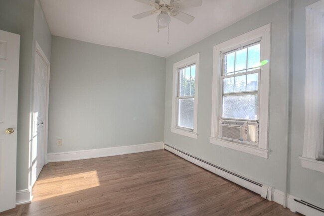 302 Park Ave in Hoboken, NJ - Building Photo - Building Photo