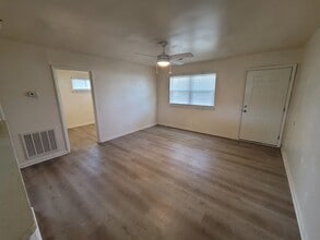 612 N Kelly St, Unit Apt A in Chattanooga, TN - Foto de edificio - Building Photo