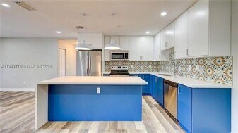 1050 SW 11th St in Miami, FL - Building Photo