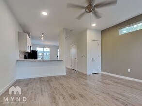 7805 Cooper Ln in Austin, TX - Building Photo - Building Photo