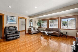 25 Plympton St in Waltham, MA - Building Photo - Building Photo