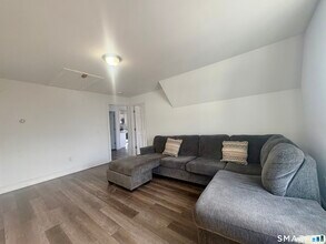 22 Brewster St in Waterbury, CT - Building Photo - Building Photo