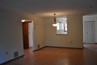 369 Aiken Ave in Lowell, MA - Building Photo - Building Photo