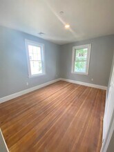 32 Putnam Ave, Unit 2 in Cambridge, MA - Building Photo - Building Photo