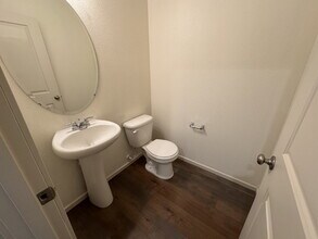 5709 NE 130th Pl in Vancouver, WA - Building Photo - Building Photo