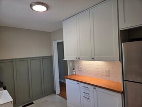 324 Wakefield Dr in Charlotte, NC - Building Photo - Building Photo