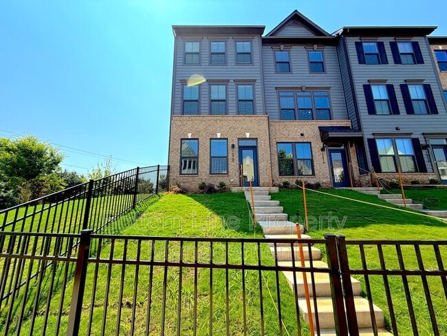 property at 1520 Samuel St