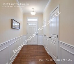 10119 Knotty Pine Ln in Raleigh, NC - Building Photo - Building Photo