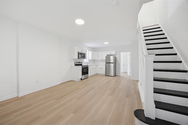 property at 1101 S Peach St