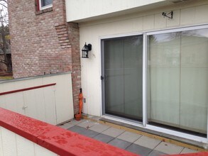 280 Ledgewood Cir, Unit 103 in Burlington, VT - Foto de edificio - Building Photo