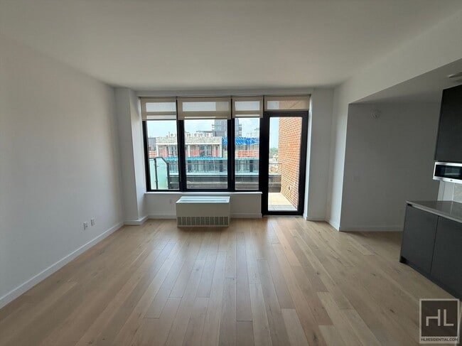 NORTHERN BOULEVARD in Queens, NY - Building Photo - Building Photo