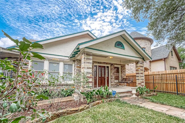 property at 707 Peden St