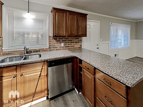 6038 Woodbridge Rd in Charlotte, NC - Building Photo - Building Photo