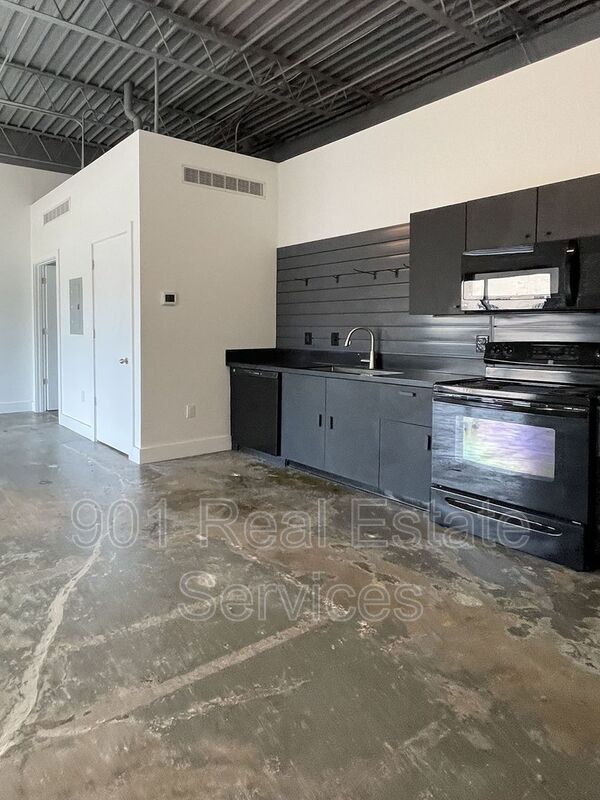 property at 676 Marshall Ave
