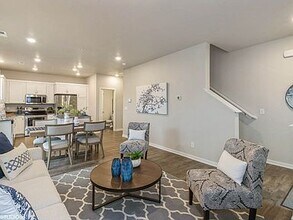 856 NE Larkspur Ave in Waukee, IA - Building Photo - Building Photo