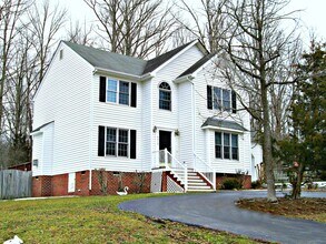 4319 Jacobs Bend Terrace in Richmond, VA - Building Photo - Building Photo