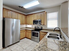 10131 E Isleta Ave in Mesa, AZ - Foto de edificio - Building Photo