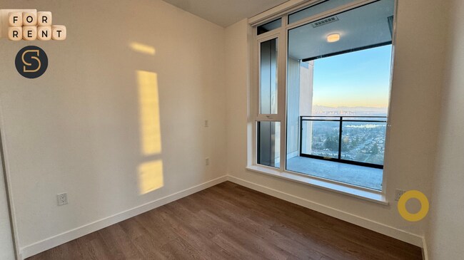 5685 Halley Av in Burnaby, BC - Building Photo - Building Photo