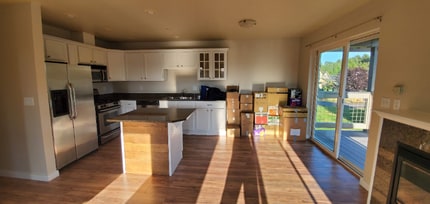 1388 Bayview Ct, Unit 1 in Blaine, WA - Foto de edificio - Building Photo