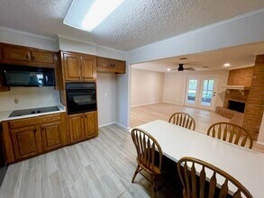 108 Oak Forest Dr in Waco, TX - Building Photo - Building Photo