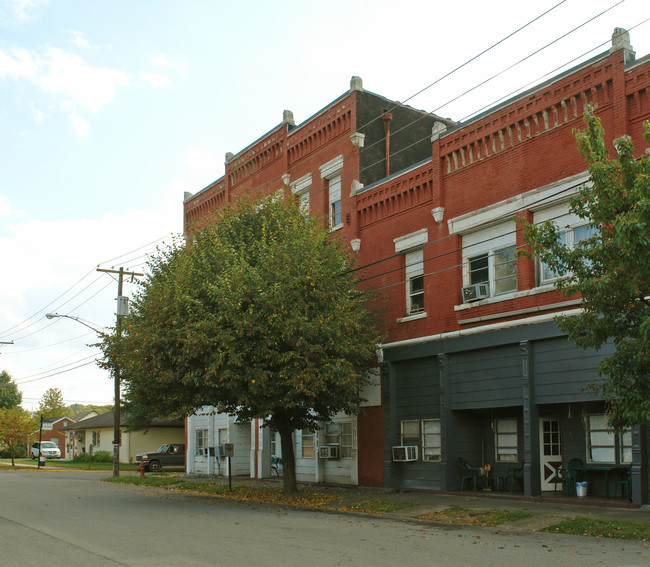 775 B St in Kenova, WV - Building Photo - Building Photo