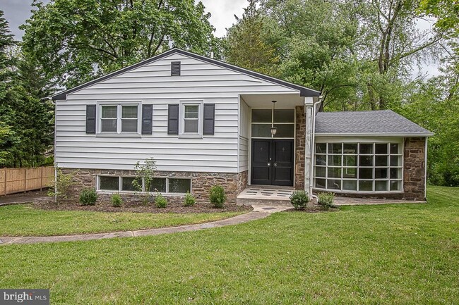 property at 117 Mary Waters Ford Rd