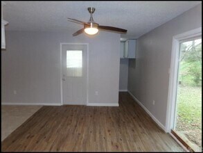 8 Brookway Ln in Sherwood, AR - Building Photo - Building Photo