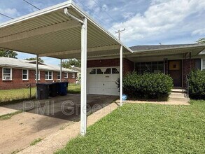 10611 E 4th Pl in Tulsa, OK - Building Photo - Building Photo