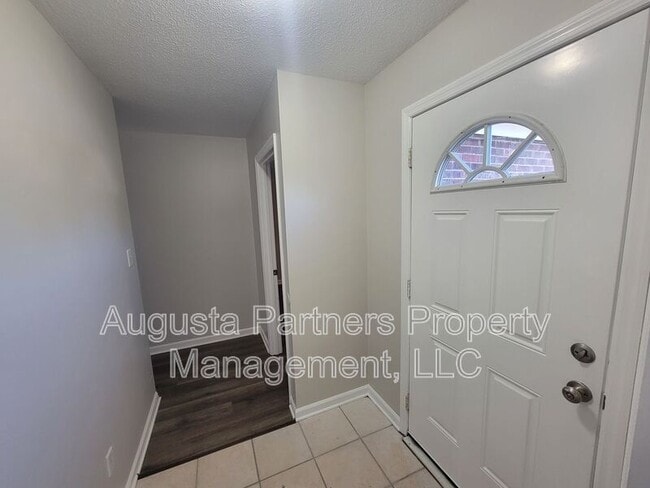 119 Sunnywood Dr in Martinez, GA - Building Photo - Building Photo