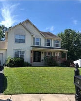 7 Bassett Ct in Sicklerville, NJ - Building Photo