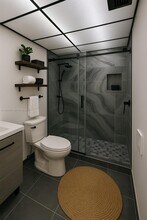 4630 NW 102nd Ave, Unit 103-15 in Doral, FL - Foto de edificio - Building Photo