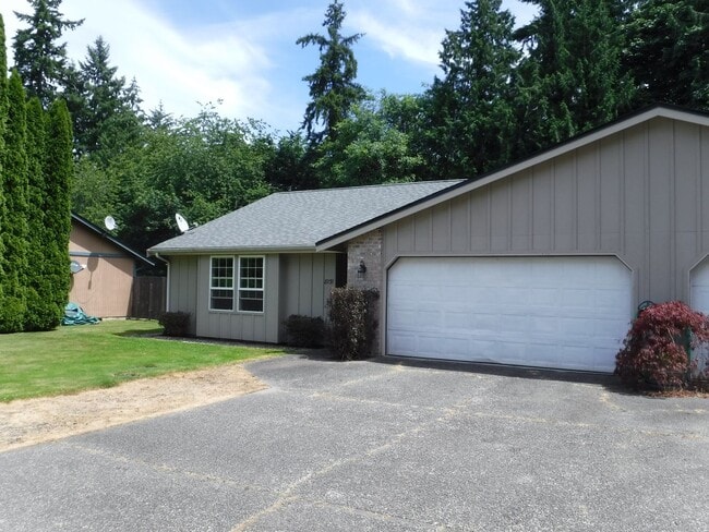 8131 116th St E in Puyallup, WA - Building Photo - Building Photo