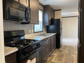 200 Birch in Highland, MI - Building Photo