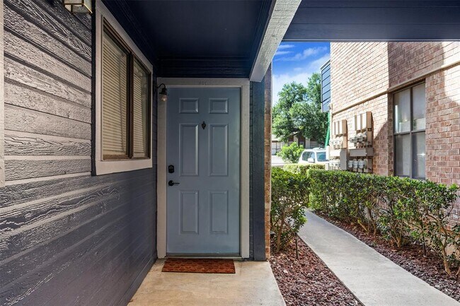 property at 2500 Burleson Rd