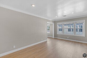 8613 W Olympic Blvd in Los Angeles, CA - Building Photo - Building Photo